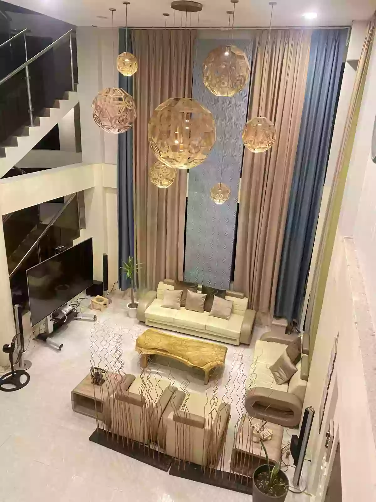 Open photo 13 of 18 — For Sale: 8BR House and Lot in San Roque, Antipolo — 1500 sqm