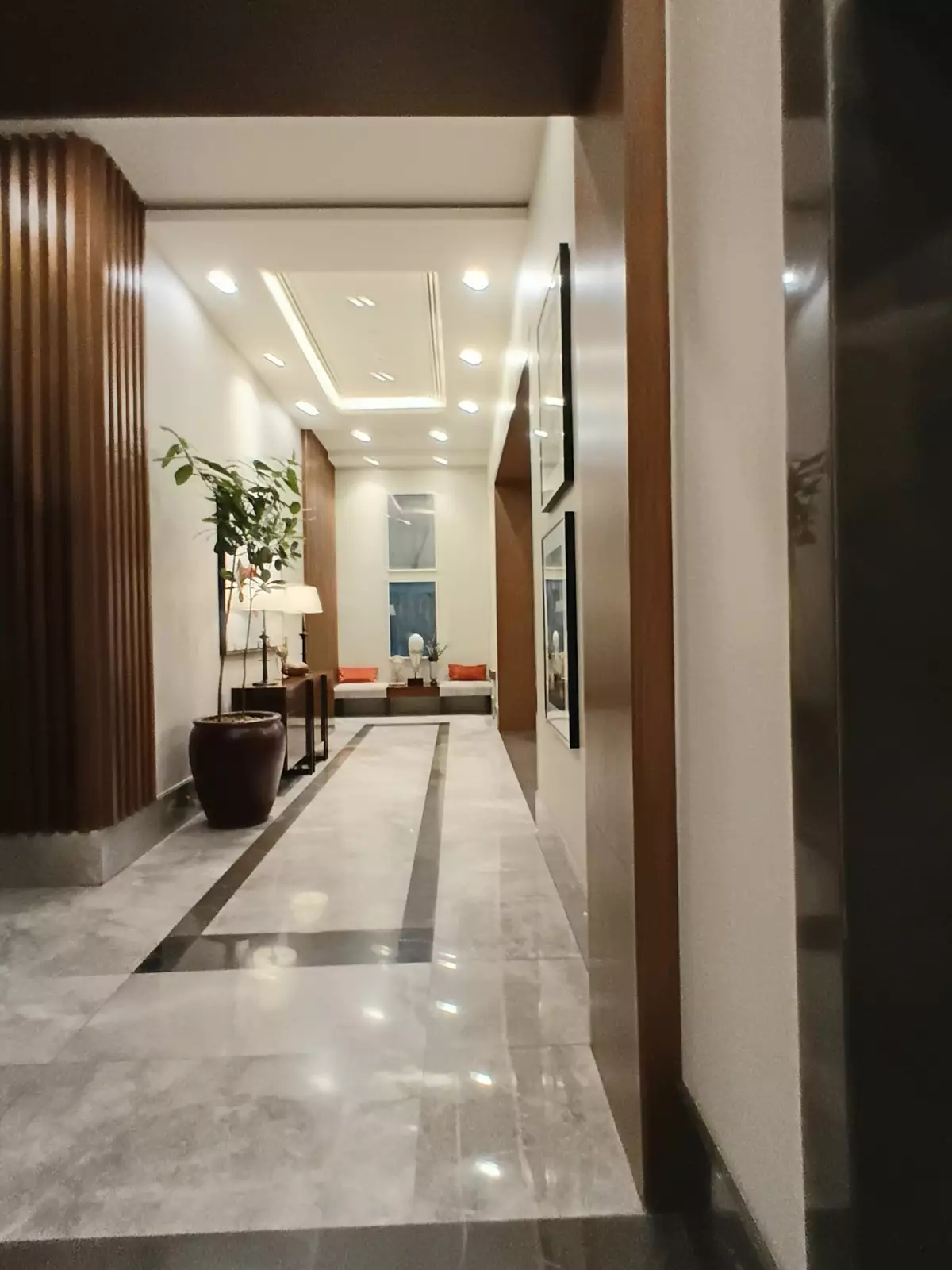 Open photo 13 of 18 — Studio condo fully furnished at ARTON BY ROCKWELL IN KATIPUNAN FOR SALE