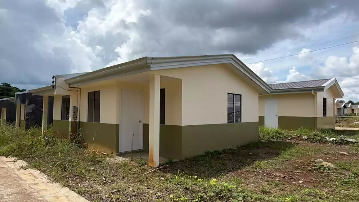 🏡 AFFORDABLE SINGLE ATTACHED CORNER UNIT – FOR ASSUME! 🏡 — House and Lot in Manolo Fortich, Bukidnon, 8703 — Photo 5