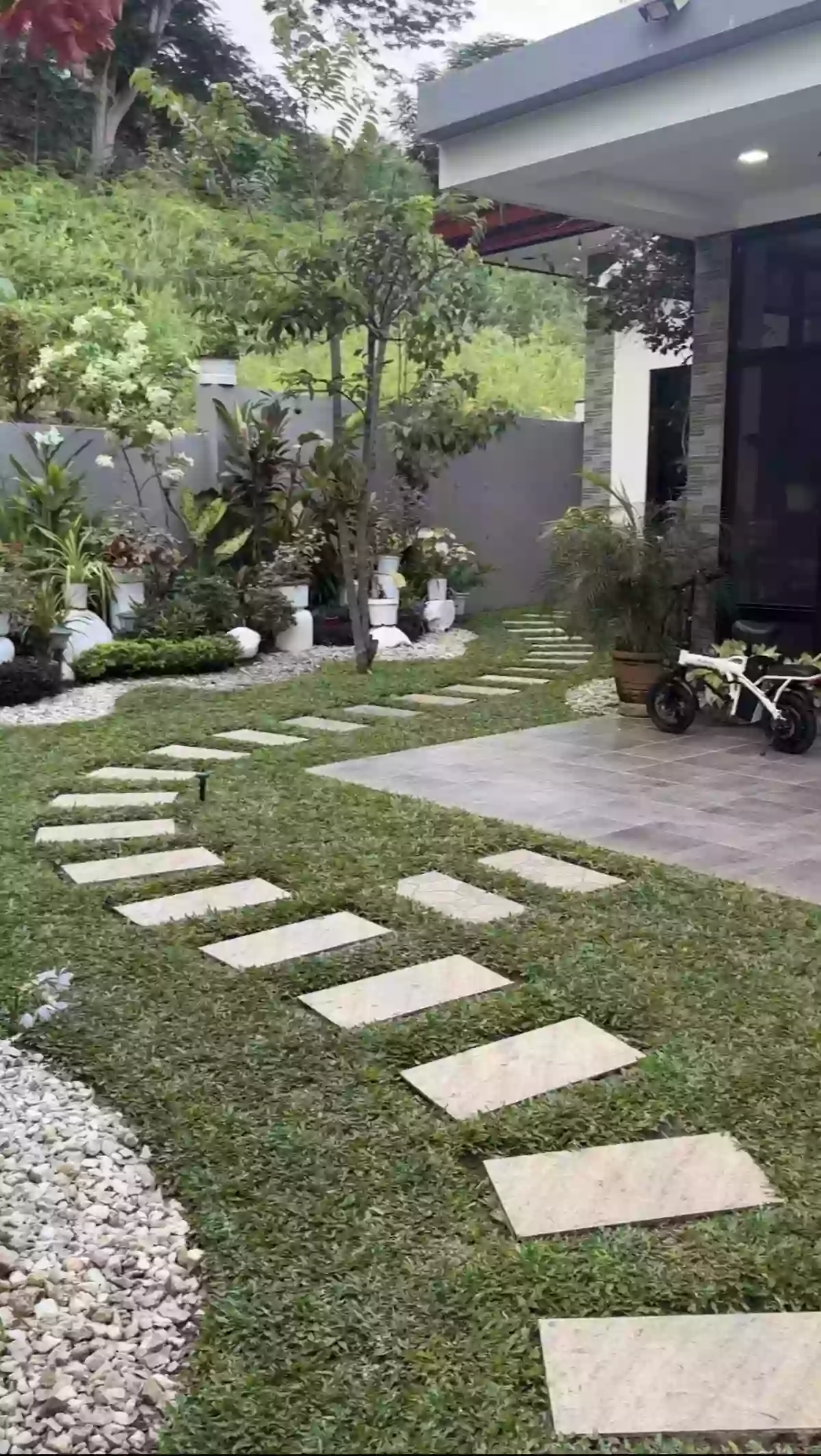 Open photo 12 of 17 — Bungalow House in Xavier Estates