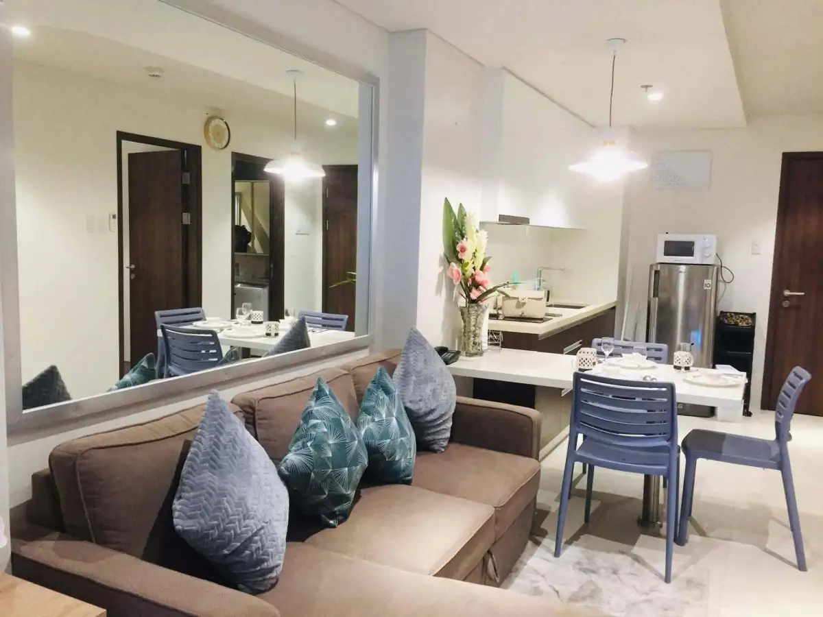 For Rent: 1BR Condo with Balcony in Maribago, Lapu-lapu City — Tambuli Seaside Living Resort — 1 Bedroom in Maribago, Mactan Island, Lapu-lapu — Photo 2