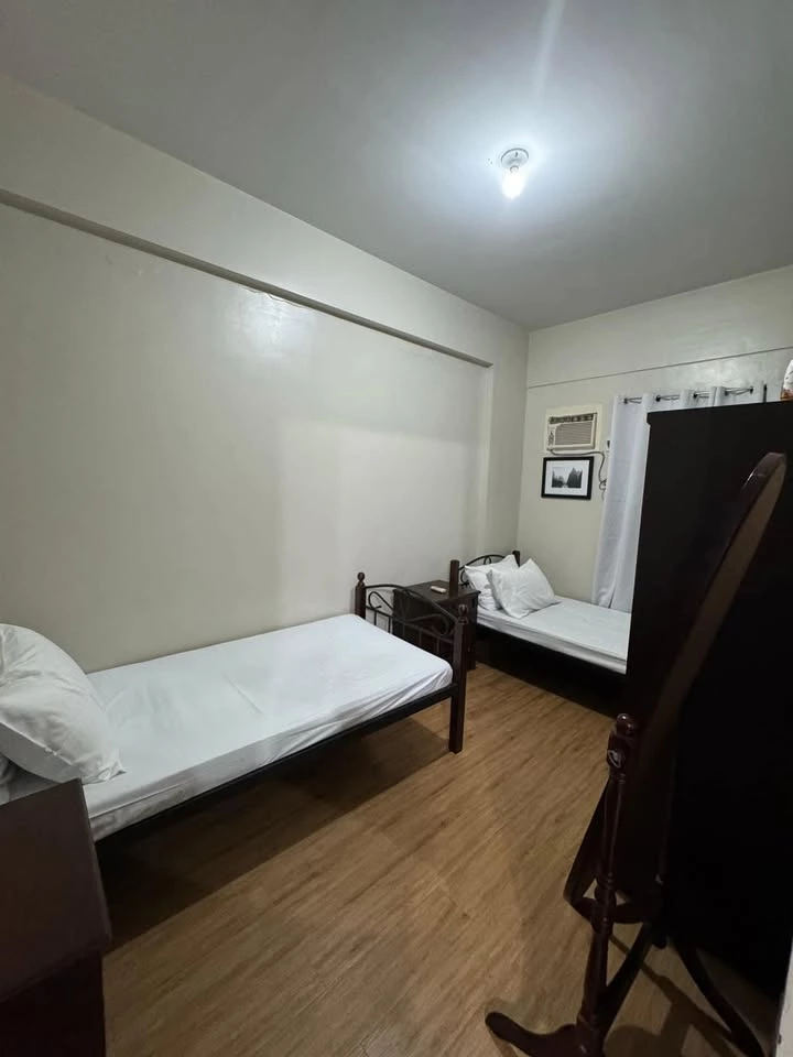 For Sale: 2BR Condo in Sun Valley, Paranaque City — 80 sqm — 2 Bedrooms in Paranaque City, Metro Manila, 1702 — Photo 2