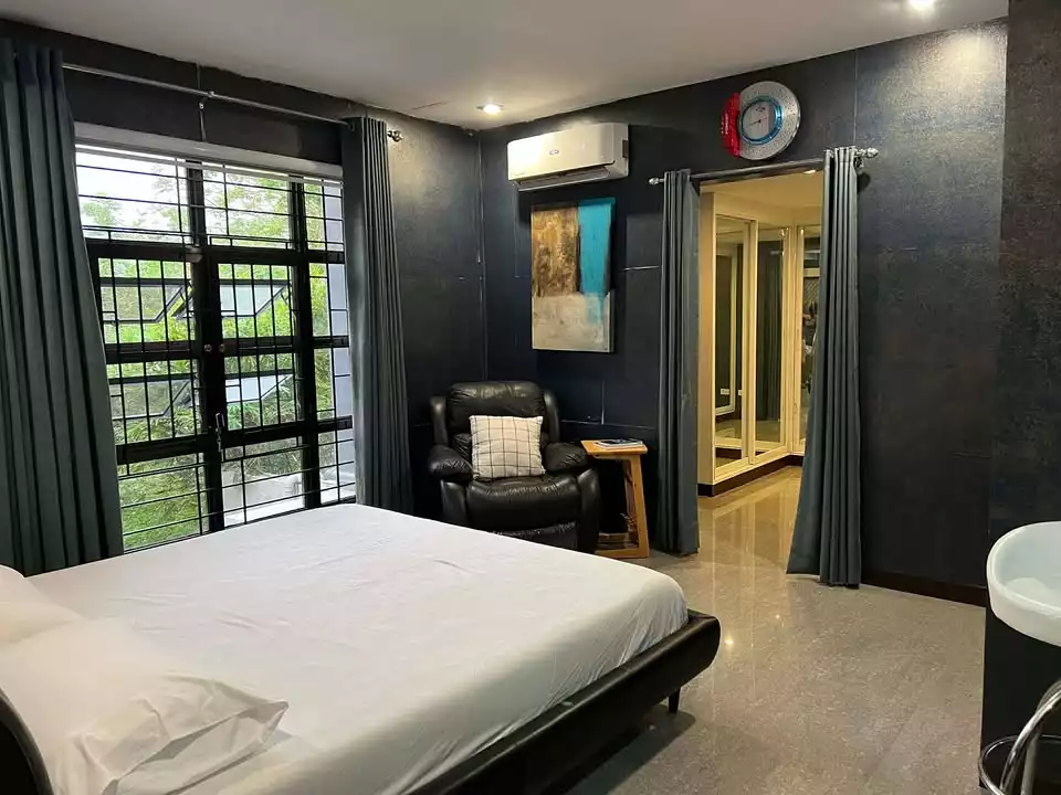 For Sale: 5BR House and Lot in Biluso, Silang, Cavite — 450 sqm — House and Lot in Silang, Cavite, 4118 — Photo 5