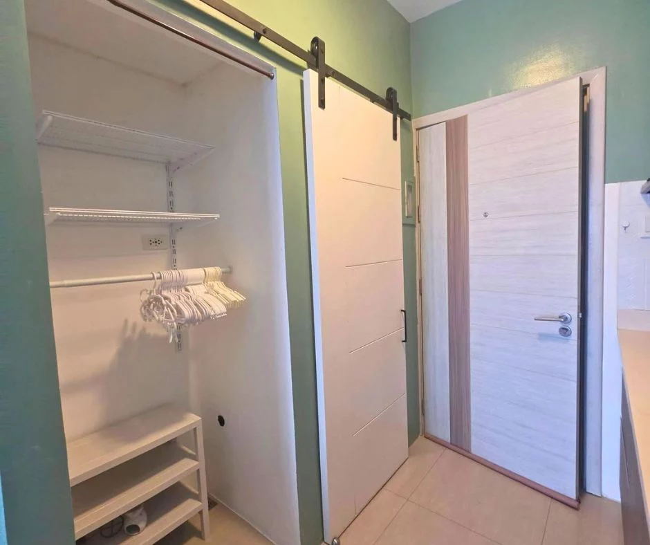 For Rent: West JOnes Residences Studio with Balcony Condo in Cebu City — 32 sqm — Studio in Sambag II (Pob.), Cebu City, Cebu — Photo 4