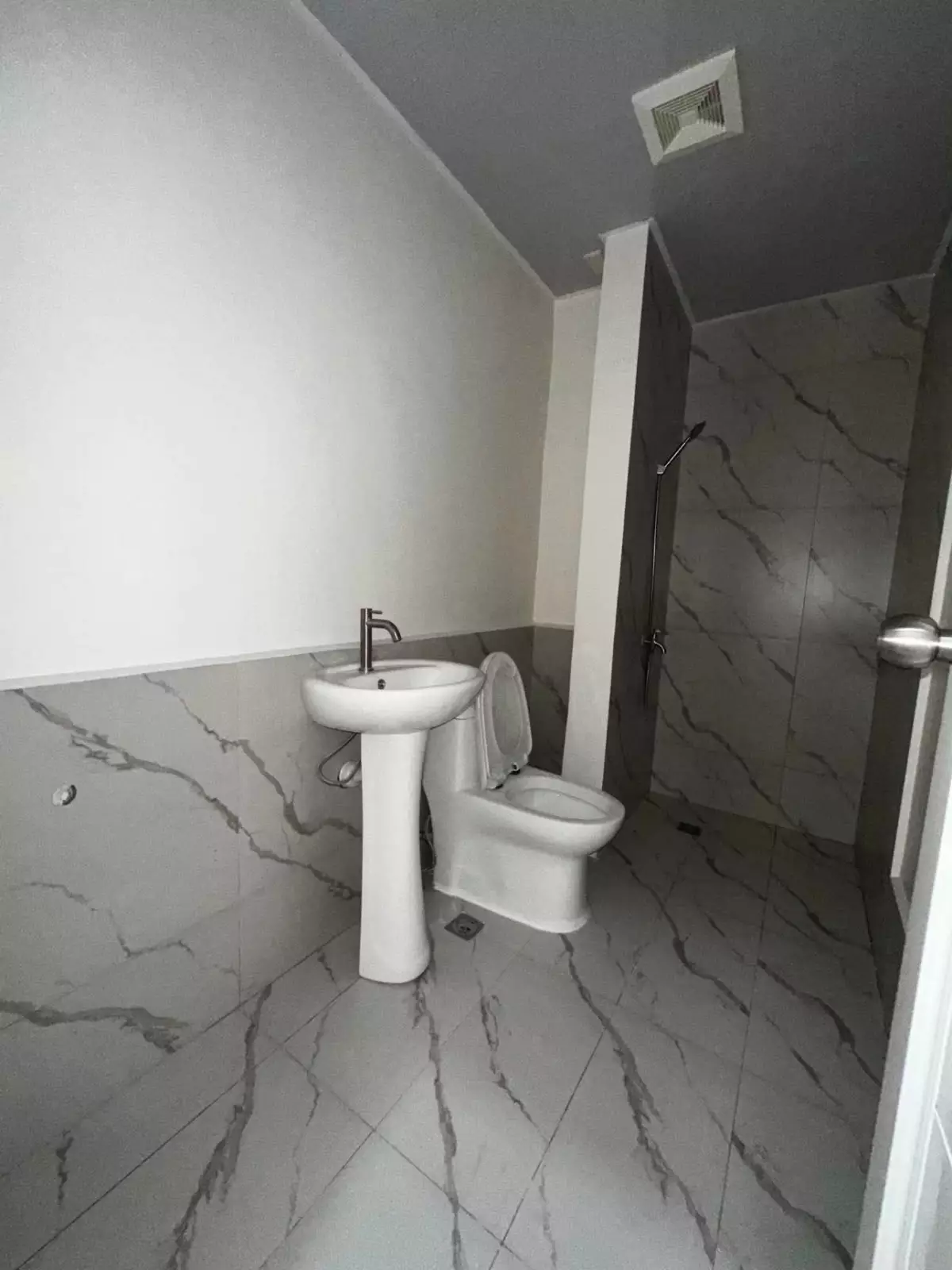 Condo unit for rent — 2 Bedrooms in Tinago, Naga City, Camarines Sur — Photo 4