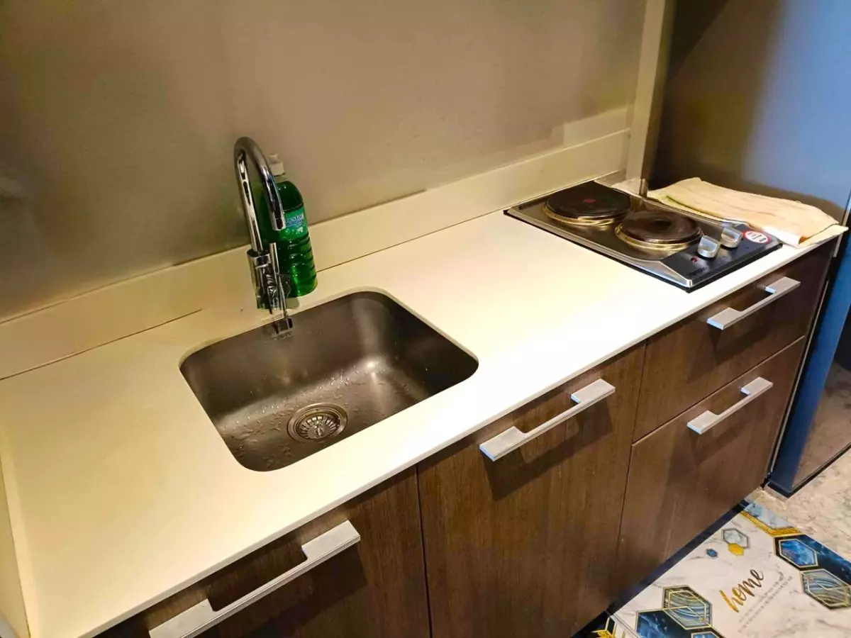 Open photo 11 of 13 — FOR SALE: The Reef Mactan Studio Condo in Mactan, Cebu — Investor Unit