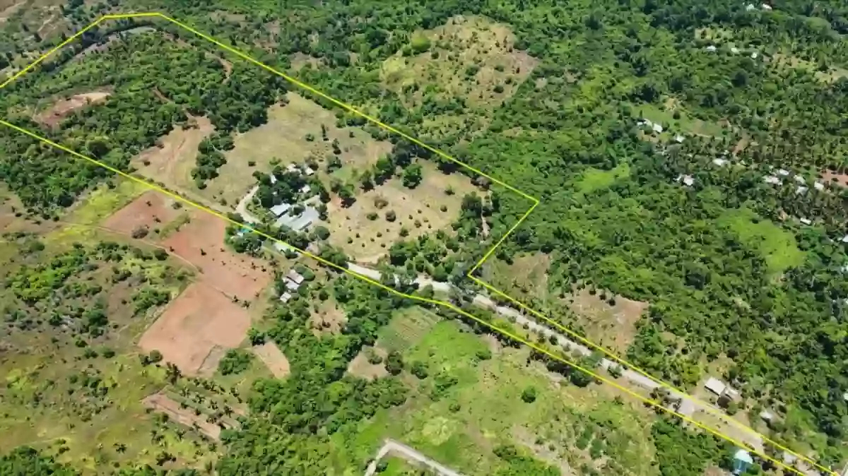 Open photo 15 of 15 — RARE OPPORTUNITY TO BUY A “TURNKEY” INVESTMENT PROPERTY APPROXIMATELY 8 HECTARES / 2 CLEAN TITLES
