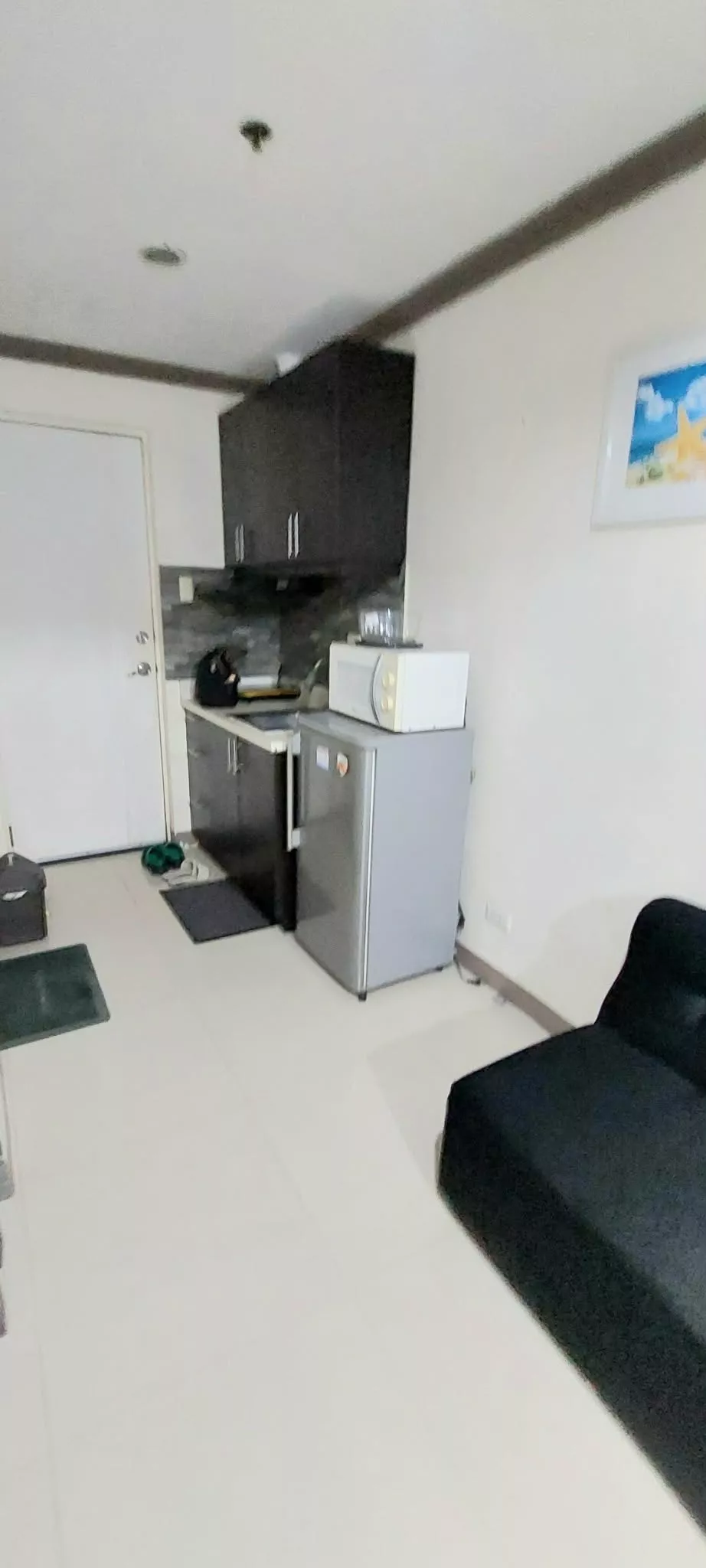 For Sale: Furnished One Bedroom Unit at Cityscape Condo near Manga Avenue — 1 Bedroom in Camputhaw, Cebu City, Cebu — Photo 2
