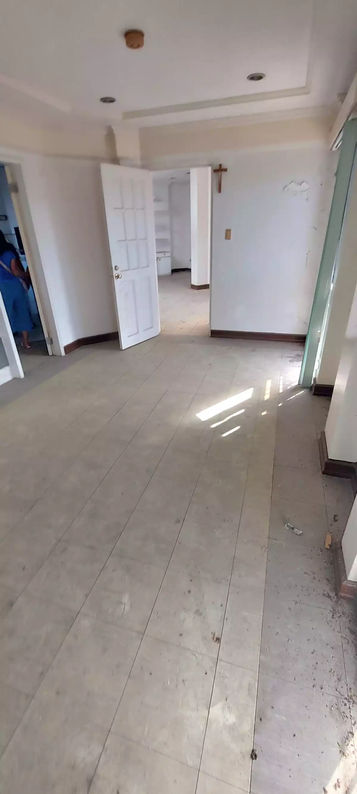For Sale: House and Lot in Capitol Hills, Lahug, Ceby City — House and Lot in Cebu City, Cebu, 6000 — Photo 4