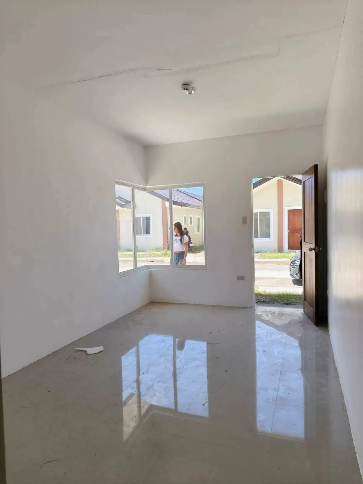 Open photo 12 of 15 — PASALO! 3BR House and Lot Near Entrance in Lagao, General Santos City — 126 sqm