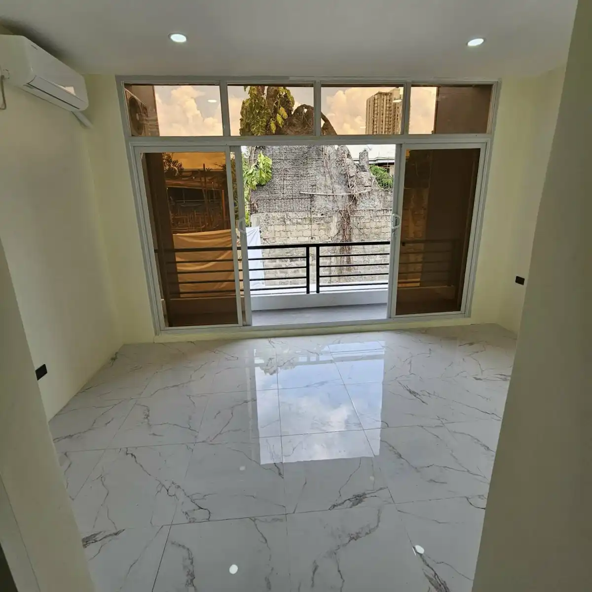 For Sale: 4BR Townhouse in Lahug, Cebu City — 152 sqm 2-Car Garage — Townhouse in Lahug, Cebu City, Cebu — Photo 6