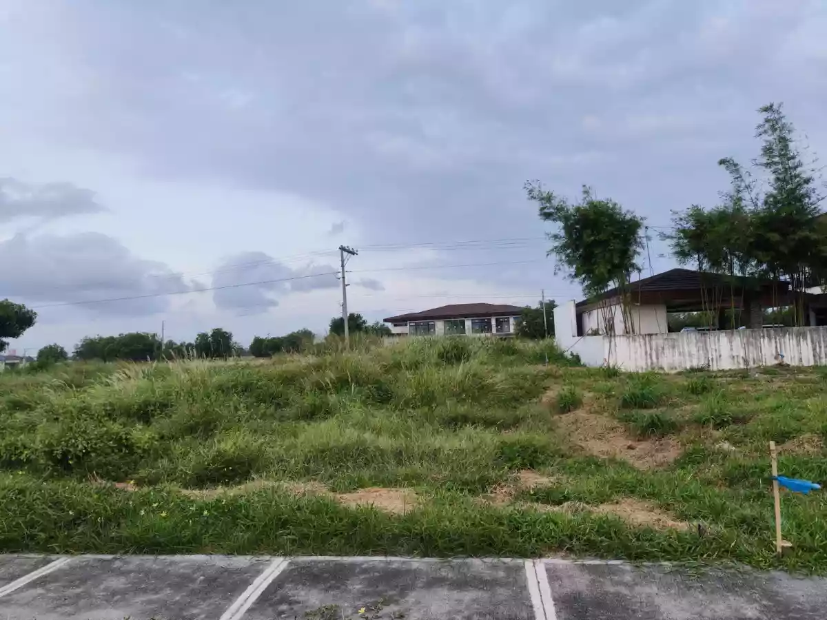 PRIME RESIDENTIAL LOT IN GENERAL SANTOS CITY! Robinsons Bloomfield Gensan, 200 SQM LOT, ONLY ₱3.6 MILLION! — Residential Lot in Labangal, General Santos City, South Cotabato — Photo 6