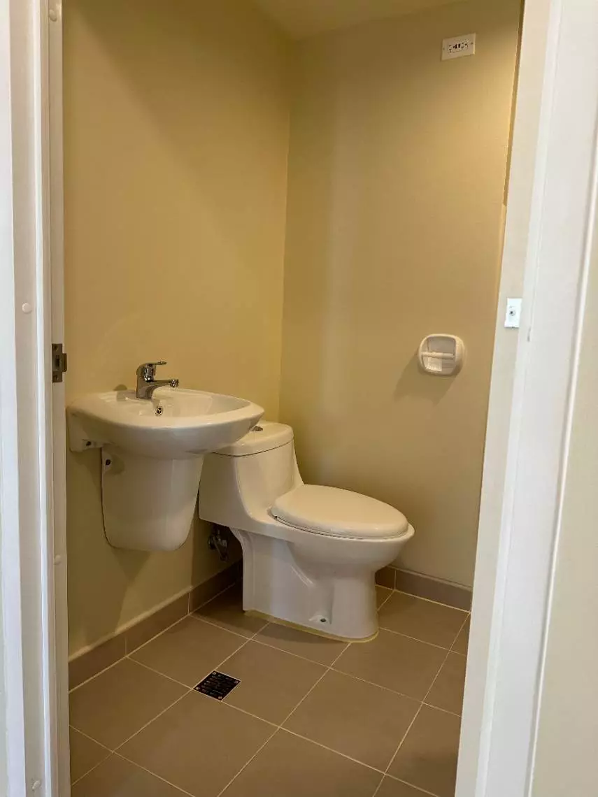 For Sale: 2BR Condo in Avida Towers Riala, Cebu IT Park – Corner Unit with Parking - photo 7