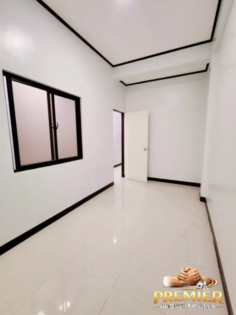 LOWEST MOST AFFORDABLE BRANDNEW TWO STOREY TOWNHOUSE FOR SALE NEAR UST SAMPALOC MANILA - photo 6