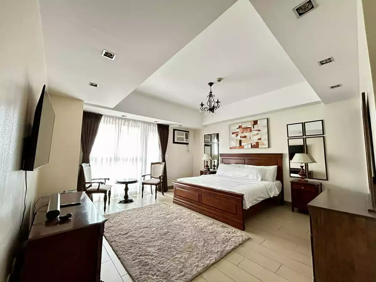Fully Furnished 3BR Corner Condo for Sale at The Venice Luxury Residences — 3 Bedrooms in Fort Bonifacio, Taguig City, Metro Manila — Photo 6