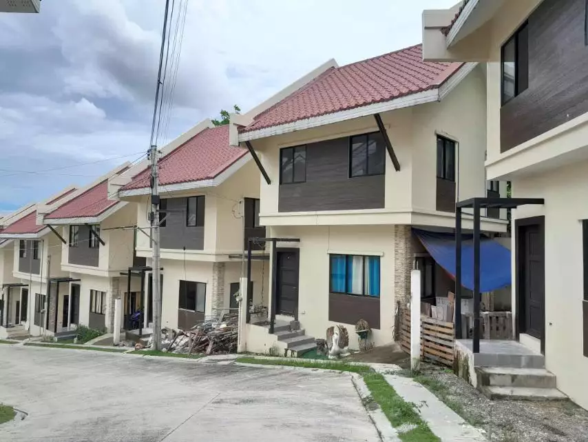 LUANA DOS SUBDIVISION – House and Lot for Sale in Minglanilla, Cebu