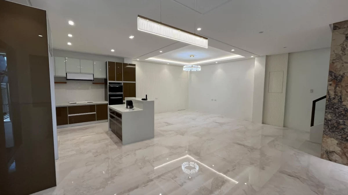 For Sale: 5BR House and Lot in Sauyo, Quezon City — 380 sqm — House and Lot in Sauyo, Quezon City, Metro Manila — Photo 5