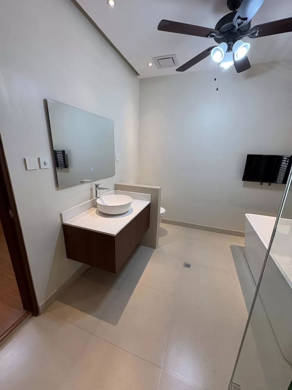 Open photo 12 of 21 — 3BR House for Sale Near Tacloban City Hospital, Tacloban City — 1 Parking