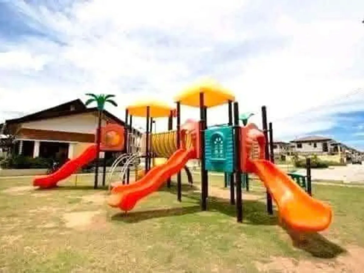 Open photo 9 of 10 — For Sale: 4BR House and Lot in Tunghaan, Minglanilla — Midori Plains Subdivision