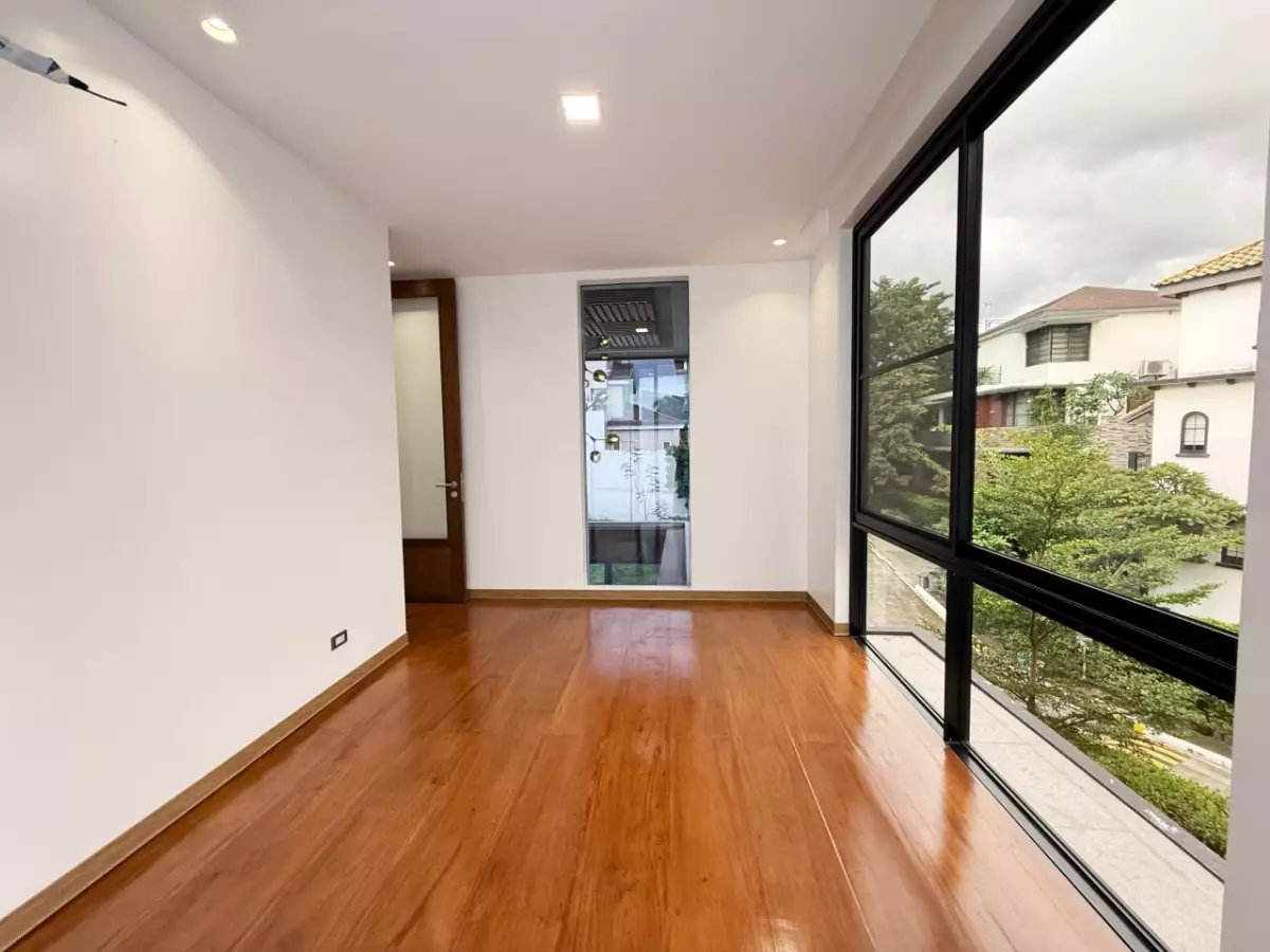 Open photo 18 of 20 — For Sale: 5BR House and Lot in McKinley Hill Village, Taguig City — 642 SQM