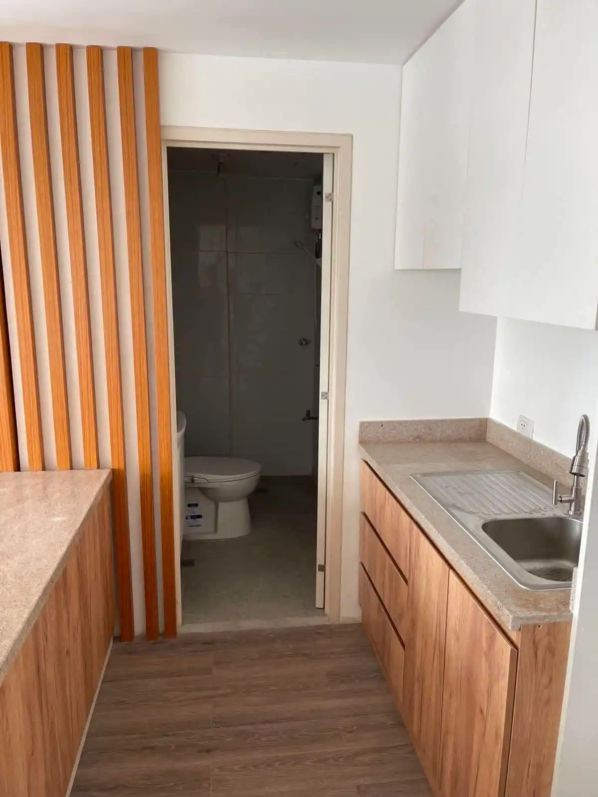 One Bedroom with Parking For Sale in Walking Distance to Maayo Hospital — 1 Bedroom in Mandaue City, Cebu, 6014 — Photo 6