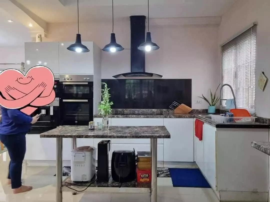 Open photo 11 of 13 — For Sale: HILLSBOROUGH FULLY FURNISHED HOUSE & LOT