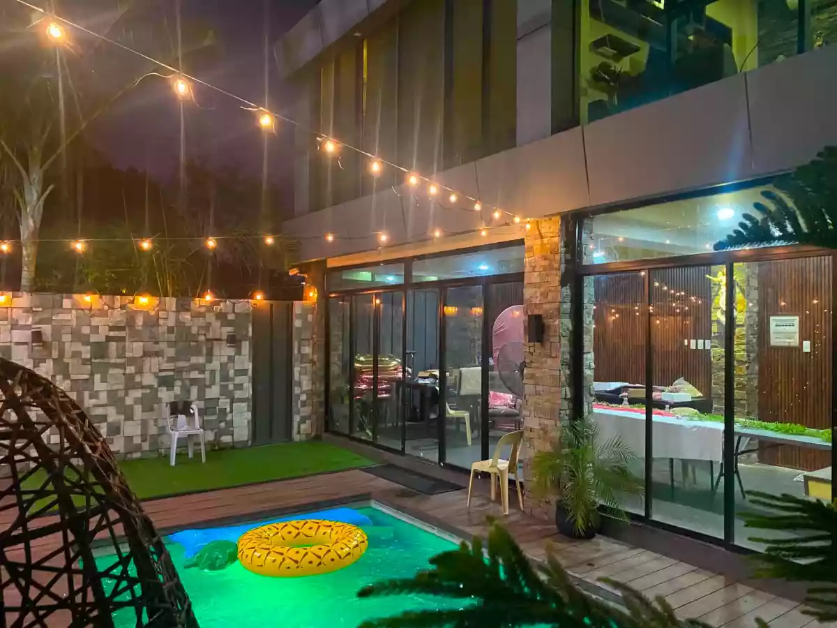 Two-unit Staycation property with Swimming pool — House and Lot in Subdivision Talisay City, Zone 12-A (Pob.), Talisay — Photo 2