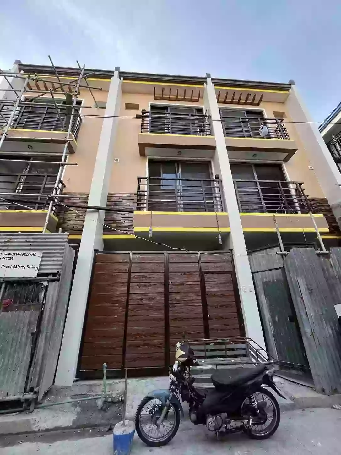 For Sale: 3BR Townhouse in Barangay 880, Manila City — 38 sqm Lot