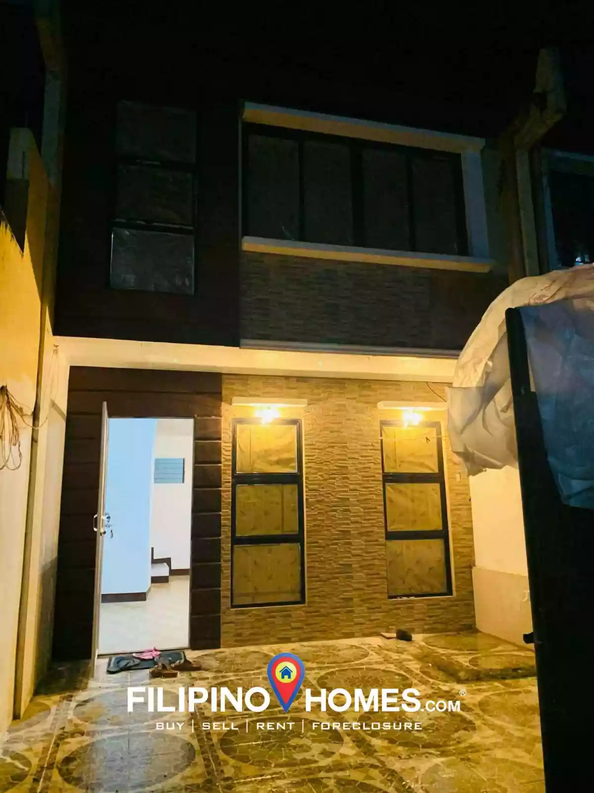 Near Gate Deca Sabella Townhouse For Sale!