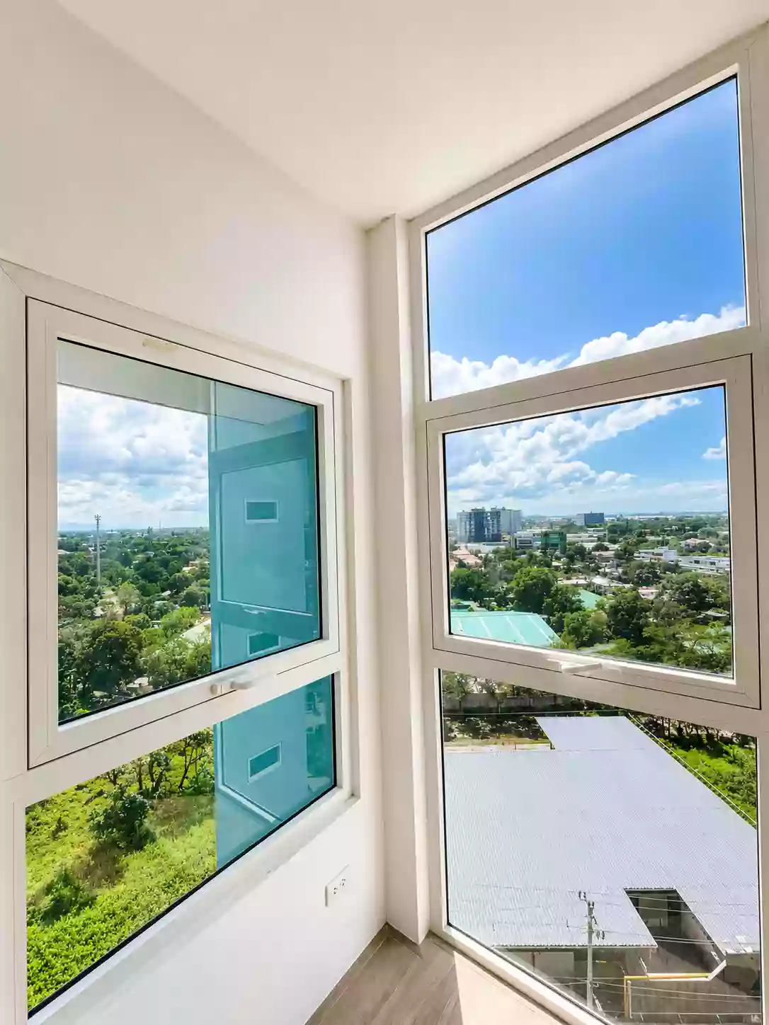 For Sale: Unfurnished 1BR Condominium in Lacson St, Bacolod City — 29.95 sqm | Corner Unit Condo with Sea View and Mountain View | Ideal for Airbnb Rental | Personal Use — 1 Bedroom in Lacson St, Mandalagan, Bacolod City — Photo 6