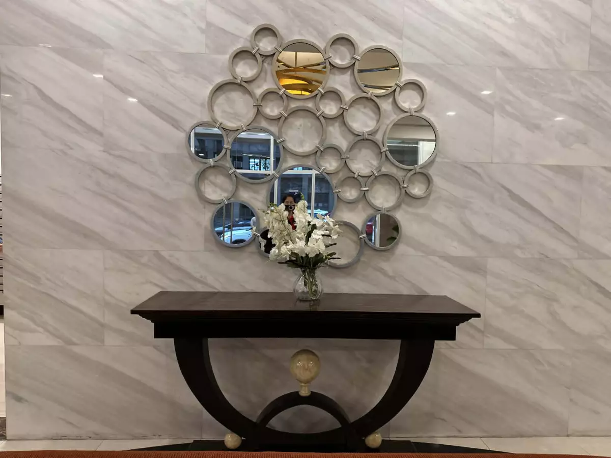 Open photo 23 of 28 — For Lease: 1BR Corner Unit with Balcony in Makati CBD Fully Furnished
