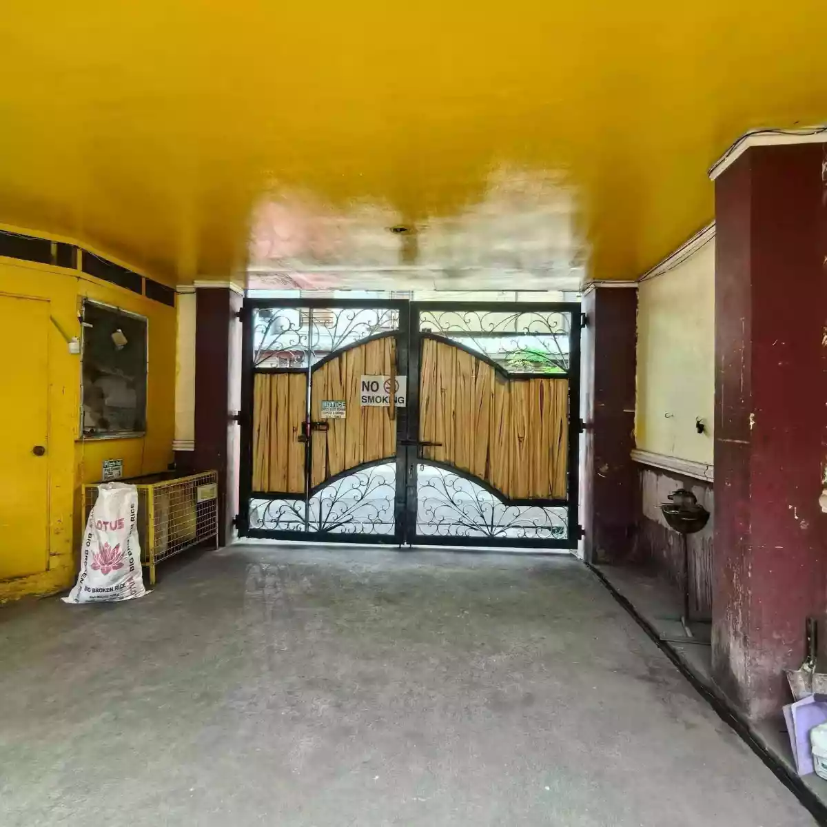 For Sale: 11BR Apartment with a House and Lot in Villamonte, Bacolod City — Apartment in Bacolod City, Negros Occidental, 6100 — Photo 3