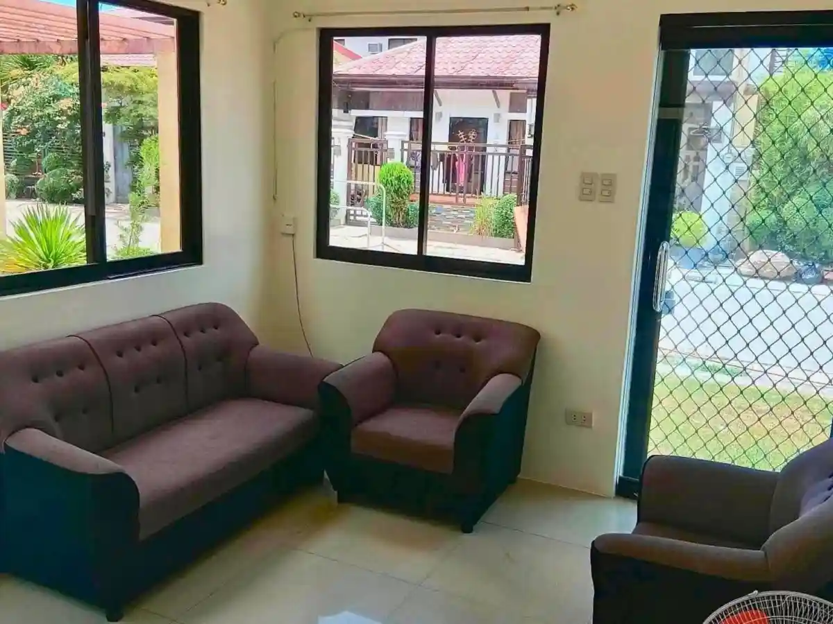 For Rent: 4BR Townhouse in Tunghaan, Minglanilla Cebu — Midori Plains Subd — Townhouse in Minglanilla, Cebu, 6046 — Photo 4