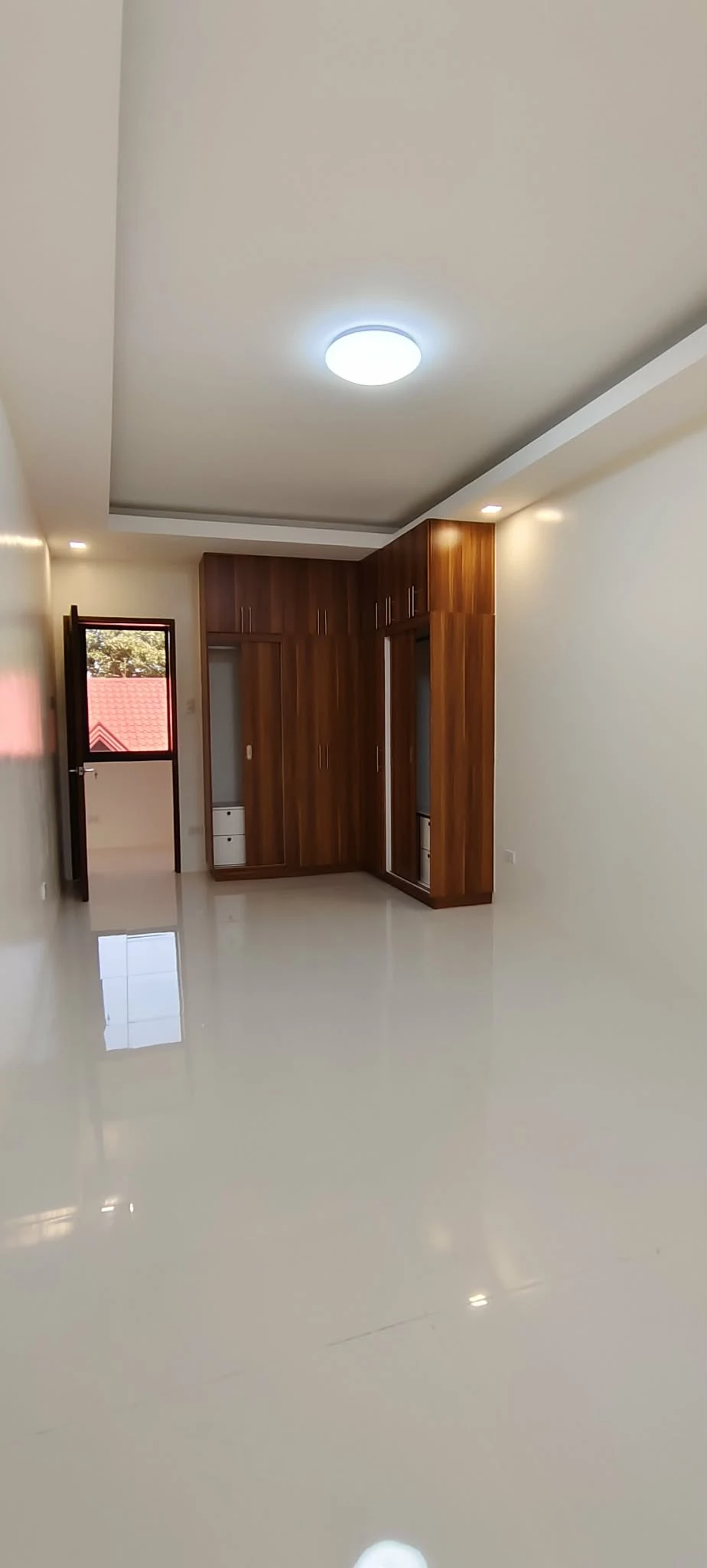 Open photo 15 of 18 — FOR SALE ELEGANT BRAND NEW HOUSE INSIDE AN EXCLUSIVE AND HIGH-END SUBDIVISION, CONSOLACION, CEBU