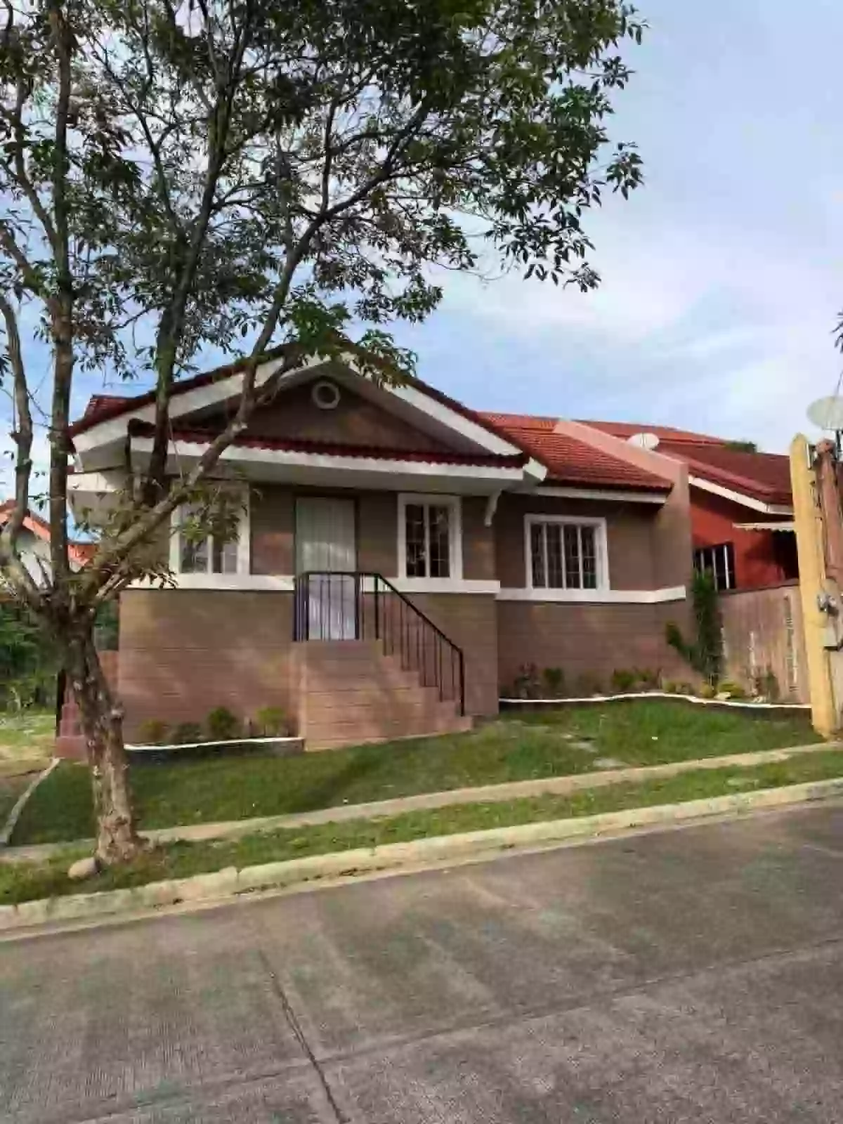 PORTICO GRAN EUROPA HOUSE AND LOT FOR SALE!! PHP 5M only CLEAN TITLE