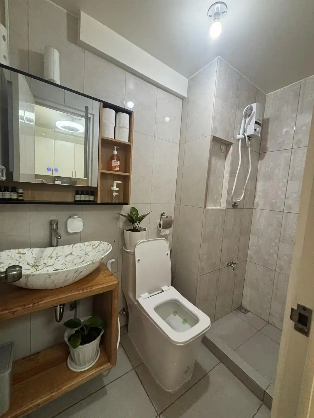For Rent: Centropolis Communities 2BR Condo in Sucat, Muntinlupa City — 2 Baths — 2 Bedrooms in West Service Road, Sucat, Sucat — Photo 3