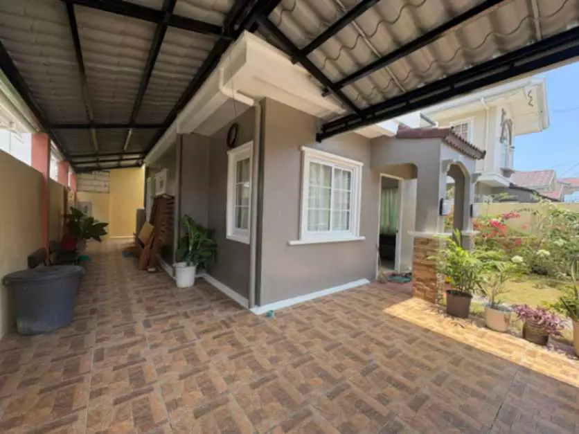 FOR SALE House & Lot Palacios Grande at Royal Palms Tres - photo 5