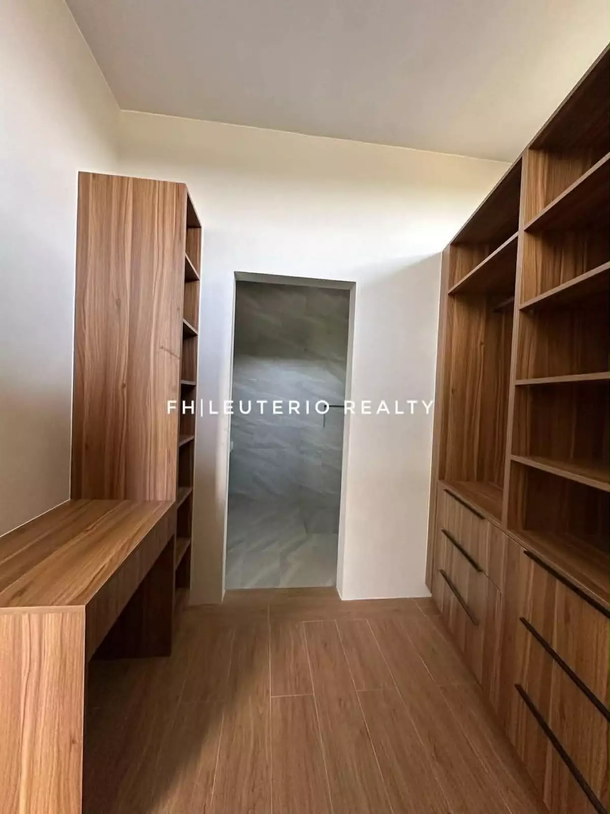 Open photo 11 of 25 — For Sale: 5BR House and Lot in Communal, Davao City — 220 sqm