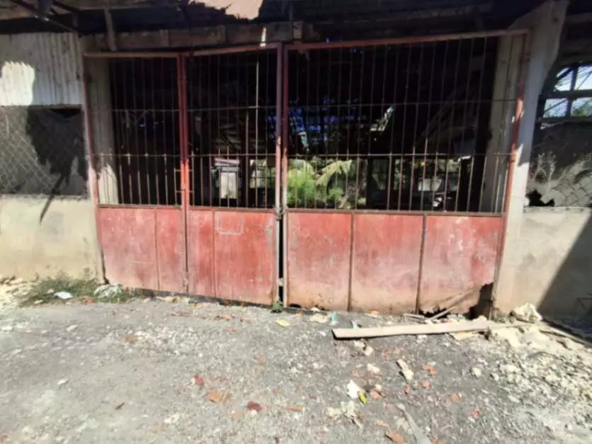 For Sale: Lot with Old Warehouse in Lapu-Lapu City - photo 2
