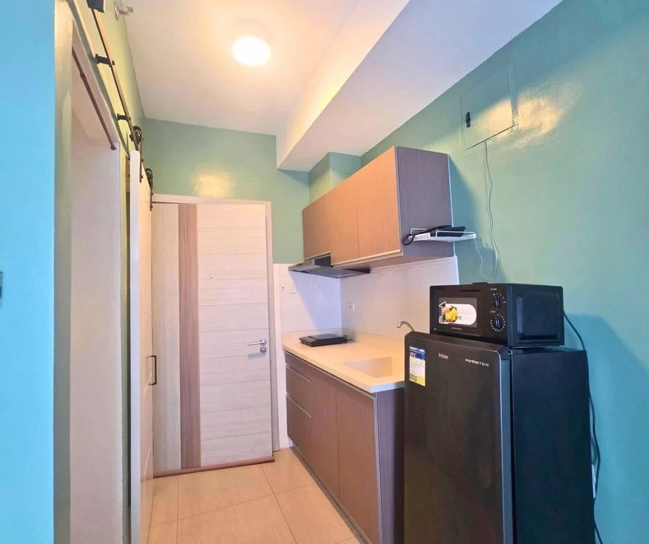 For Rent: West JOnes Residences Studio with Balcony Condo in Cebu City — 32 sqm — Studio in Sambag II (Pob.), Cebu City, Cebu — Photo 3
