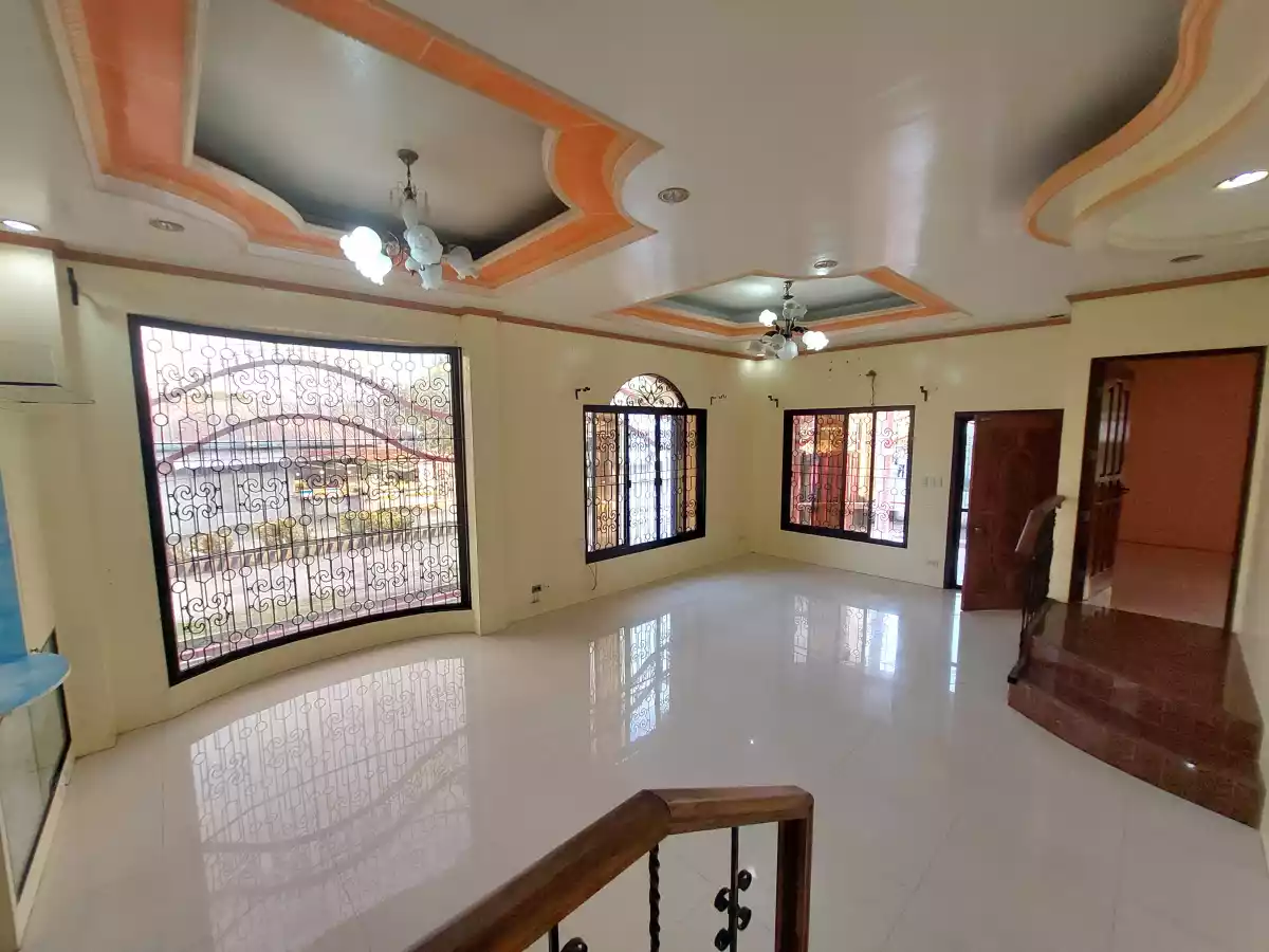 Open photo 17 of 30 — For Sale: 5BR House and Lot in Apopong, General Santos City — 225 sqm
