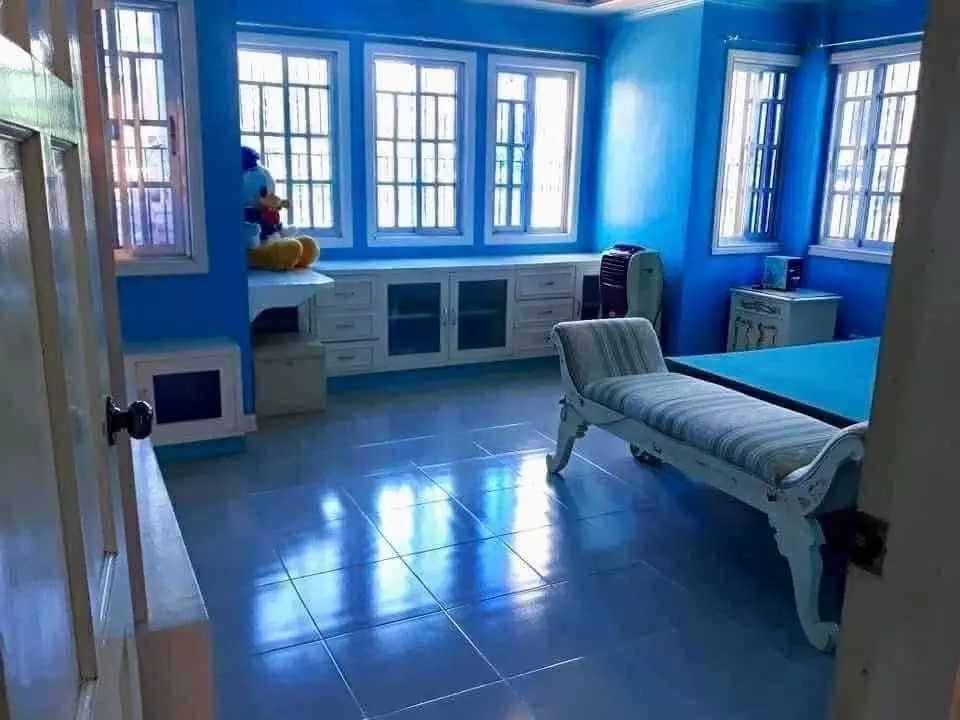 ELEGANT HOUSE AND LOT FOR SALE. — House and Lot in San Isidro, Lubao, Pampanga — Photo 3