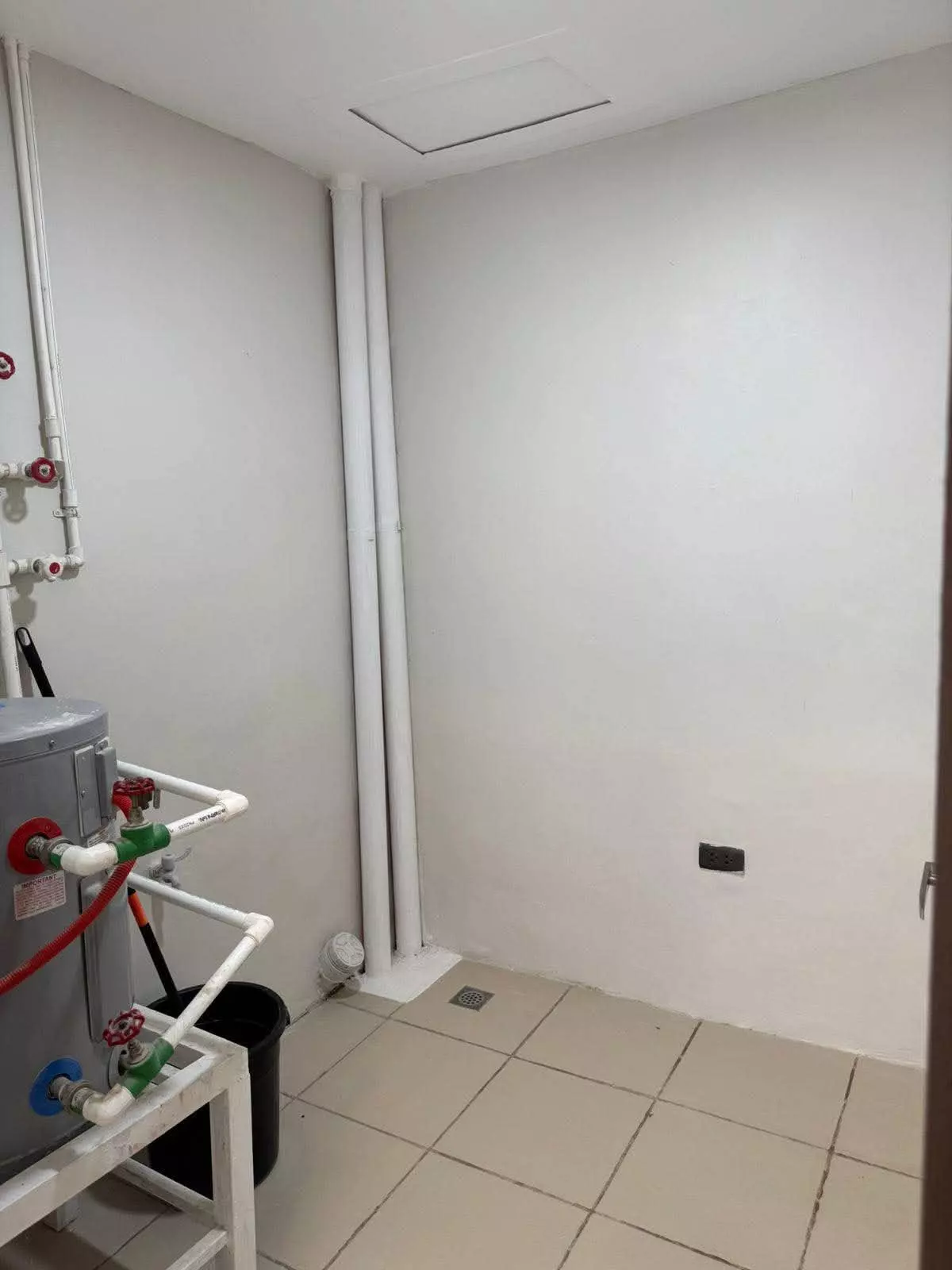 Open photo 18 of 20 — Brand-New RFO Corner House & Lot for Sale in West Wing Residences, Eton City, Sta. Rosa, Laguna
