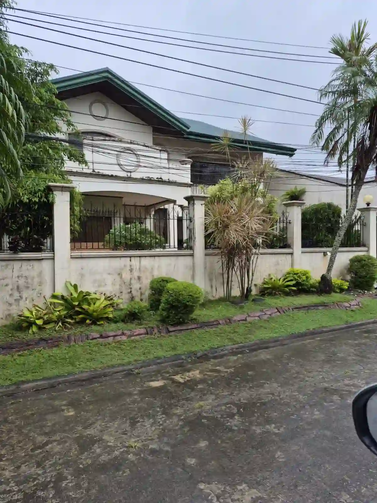 FOR SALE House and Lot in Villamonte, Bacolod City 4BR 450 sqm
