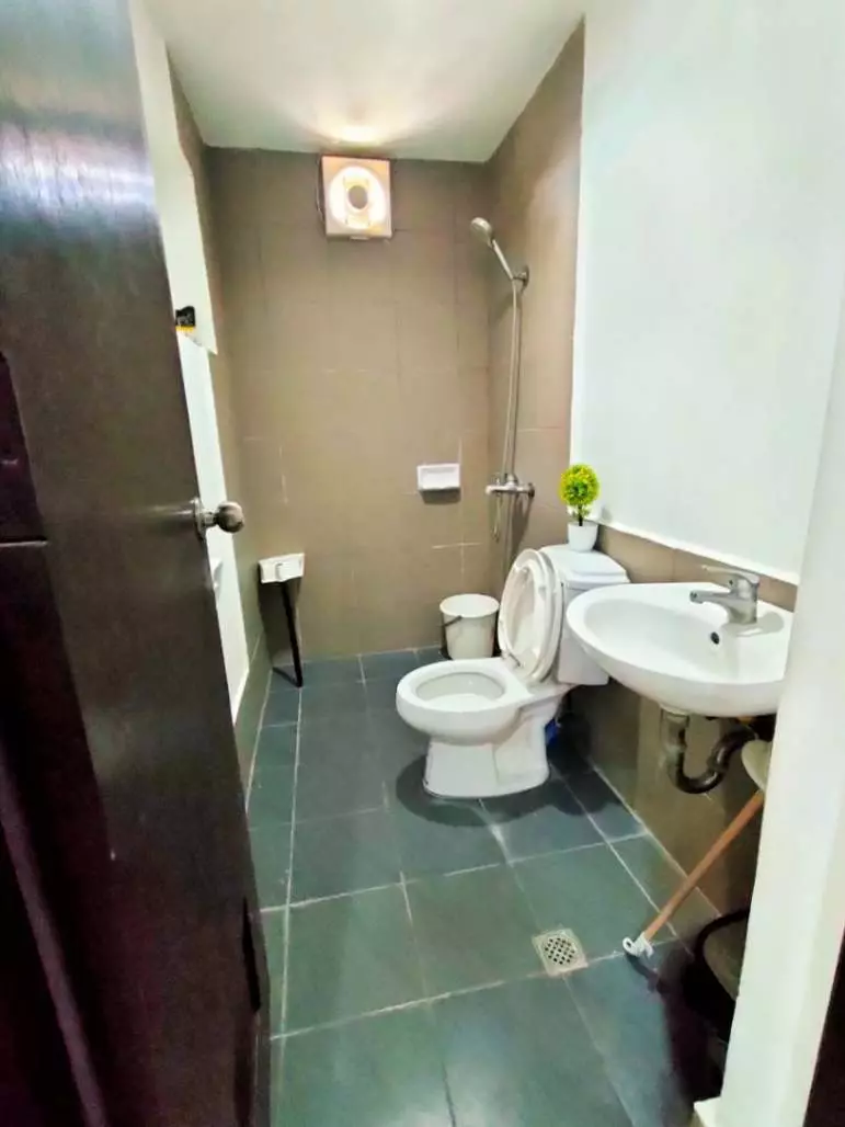 2BR Townhouse with Brand New Appliances & Upgrades in CityHomes Mandaue – ₱5.7M Net - photo 3