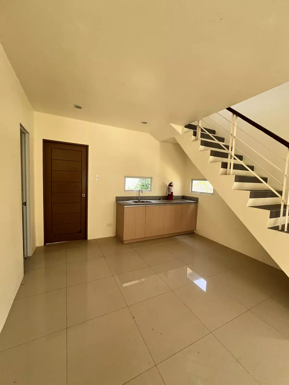 FOR ASSUME: Velmiro Uptown CDO House and Lot in Canito-an, Cagayan de Oro City — Family Home — House and Lot in Cagayan de Oro City, Misamis Oriental, 9000 — Photo 3