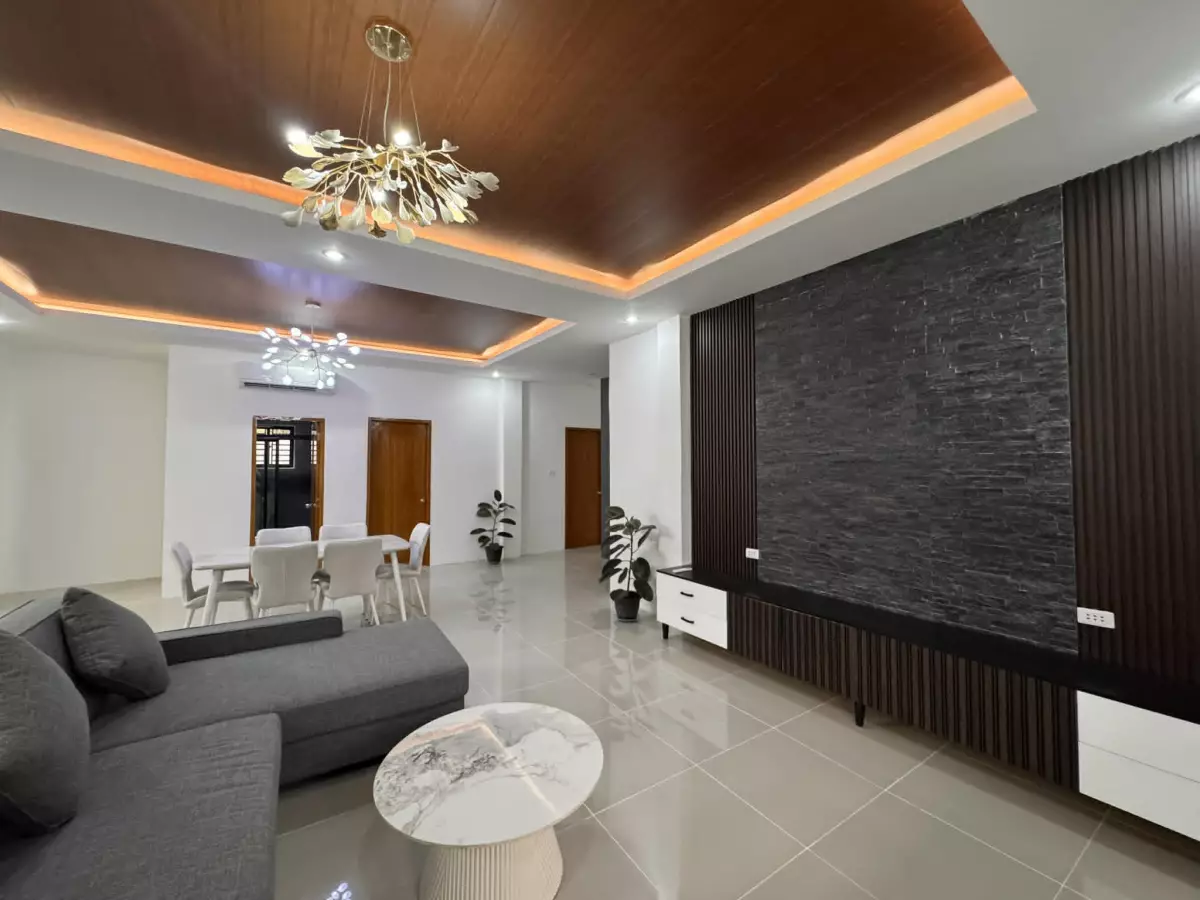 House and Lot for sale 5 BR in General Santos near SPED, Lessandra and Camella — House and Lot in San Isidro (Lagao 2nd), Gen. Santos City — Photo 4