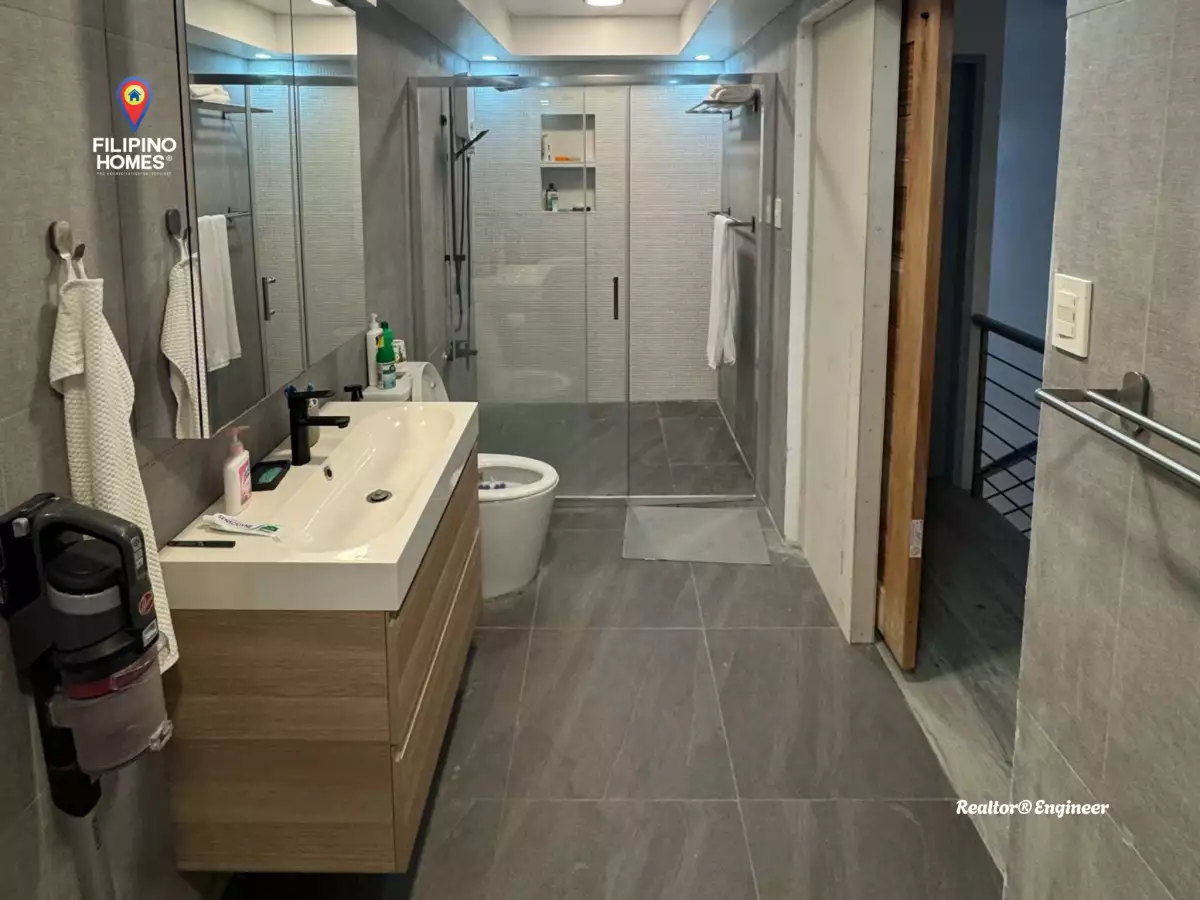 Teresa Park Subd. Townhouse for Sale in Pilar, Las Piñas City — Family Home — Townhouse in Las Piñas City, Metro Manila, 1742 — Photo 6