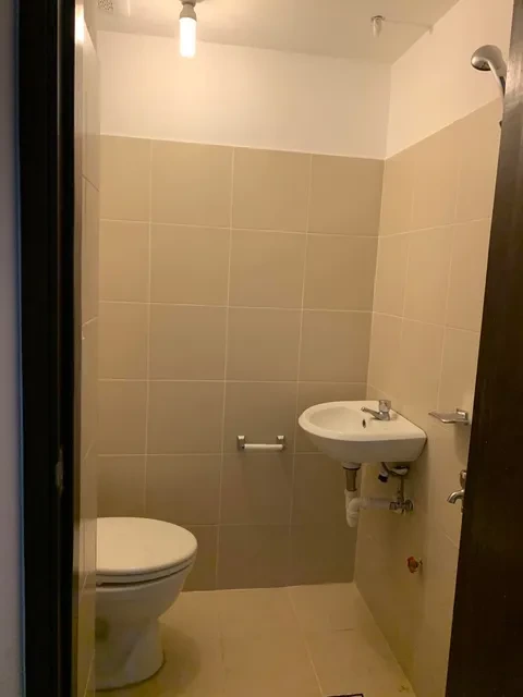 For Sale: 2BR Condo in Fort Bonifacio, Taguig City — 97 sqm — 2 Bedrooms in Taguig City, Metro Manila, 1634 — Photo 2