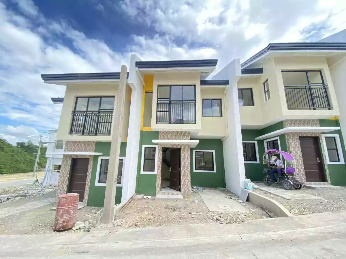 Affordable St. Francis Hills Townhouse for Assume | Ongoing BPI Loan